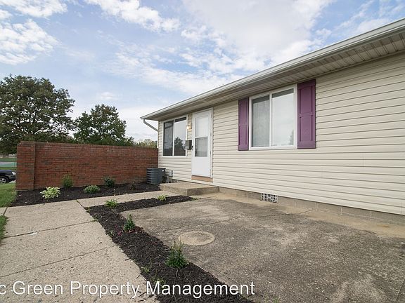 2nd image of 832 Randler Ave