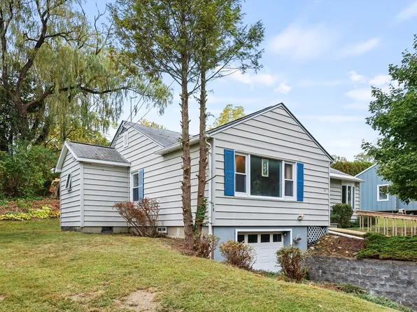 27 Willshire Dr, Williamstown, MA 01267
