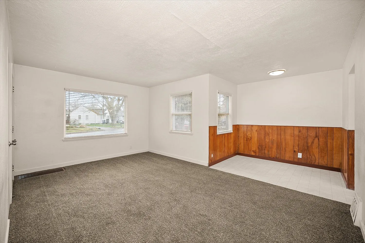 2 bed, 1490 sqft, $1,700 — Photo 2