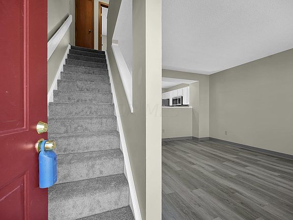 2nd image of 759 Cap Ln #18-C