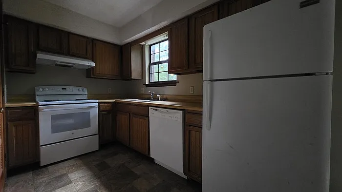 1507 Linden St #14 — Photo 3