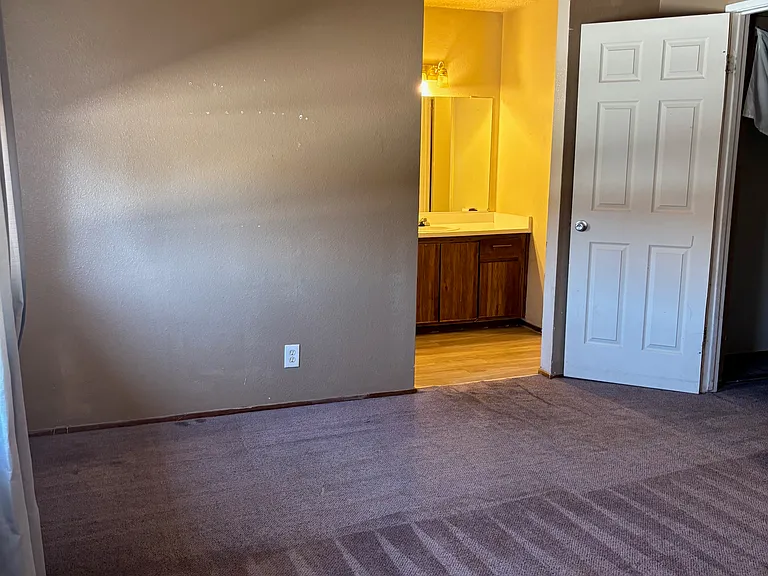 4161 Brookfield Dr — Photo 7
