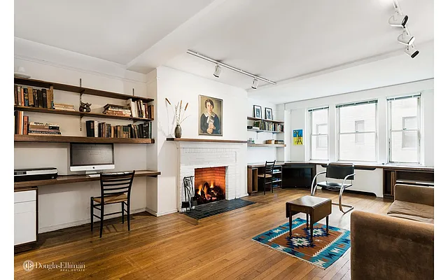 Sold by Douglas Elliman | media 18