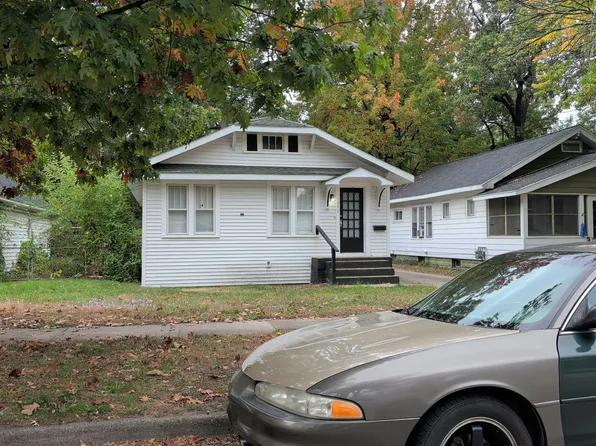 1043 Ada Ave, Muskegon, MI 49442