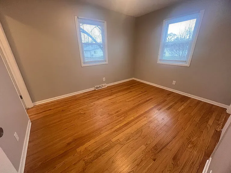 964 Rosewood St — Photo 14