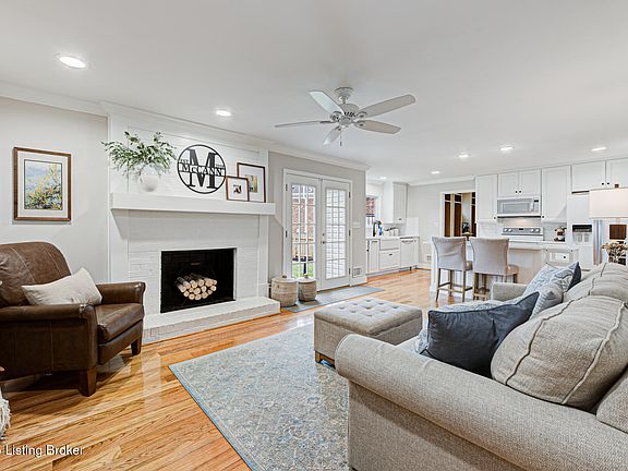 5th image of 609 Armadale Pl