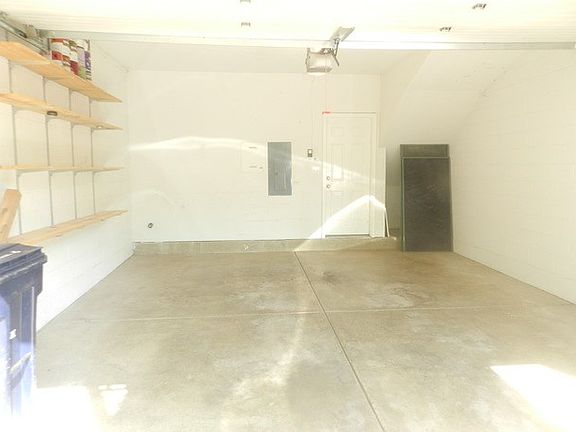 4th image of 154 Festival Ct