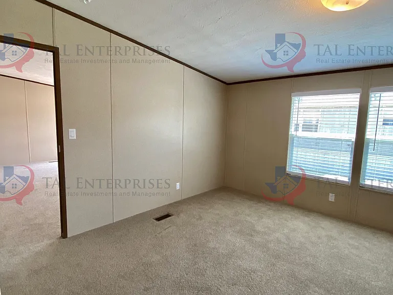11045 Fumar Ln — Photo 10