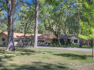 500 Tetherow Rd, Williams, OR 97544