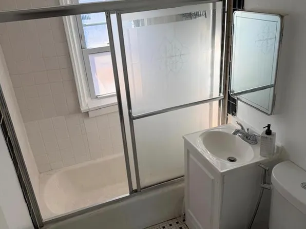 76 Shaw Ave, Valley Stream, NY 11580