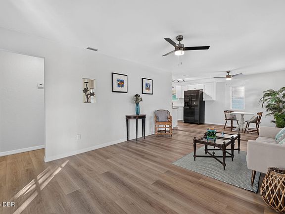 4th image of 846 State Ave