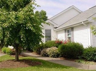 645 Fairfield Ln, Aurora, OH 44202