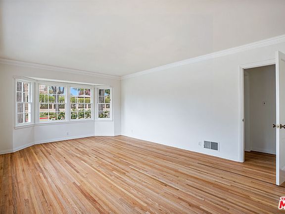 3rd image of 1001 25th St