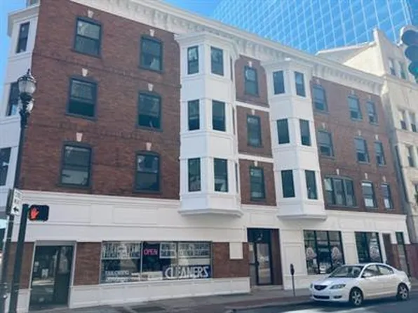 200 West 10th Street