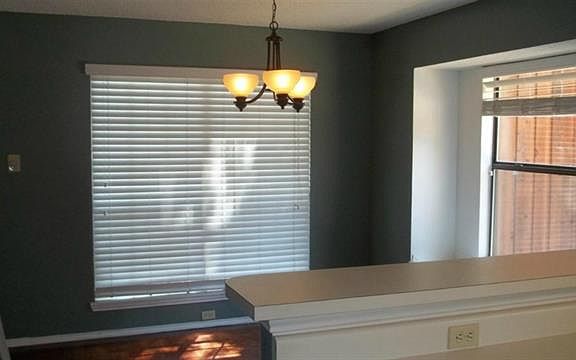3rd image of 436 Leisure Ln