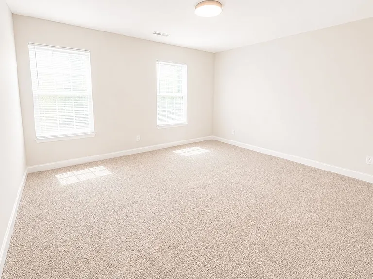 523 Leland St — Photo 7