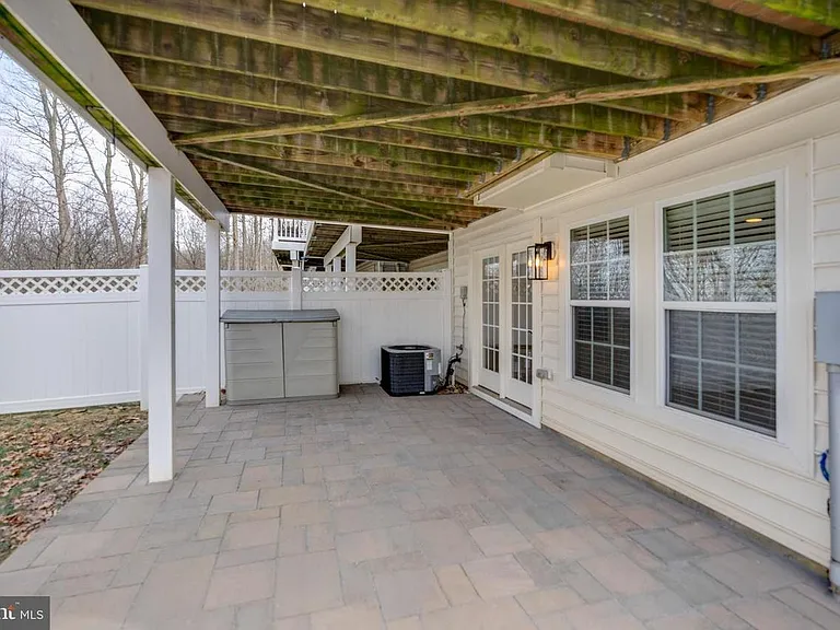 9684 Atterbury Ln — Photo 47
