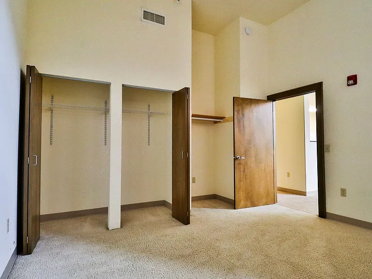 East High Apartments — Photo 112