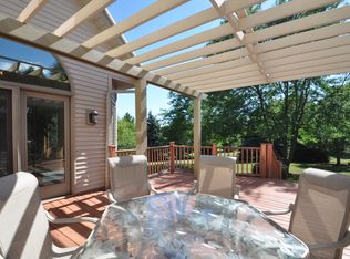 1220 Schneider Ln, Burlington, WI 53105