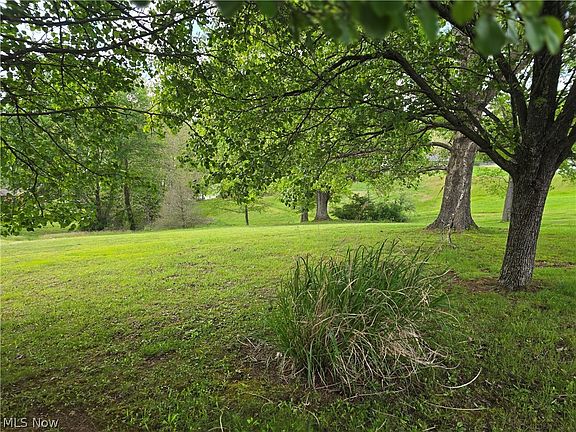 5th image of Meadow Lane Cir