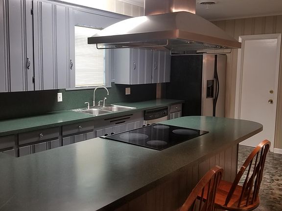4th image of 232 E Parkway St