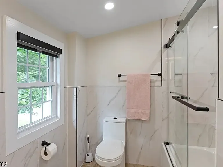 382 River Rd — Photo 18