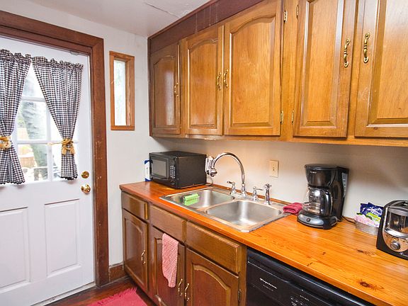 5th image of 513 Tattnall St