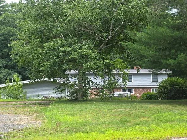 4 Lemere Dr, Pelham, NH 03076