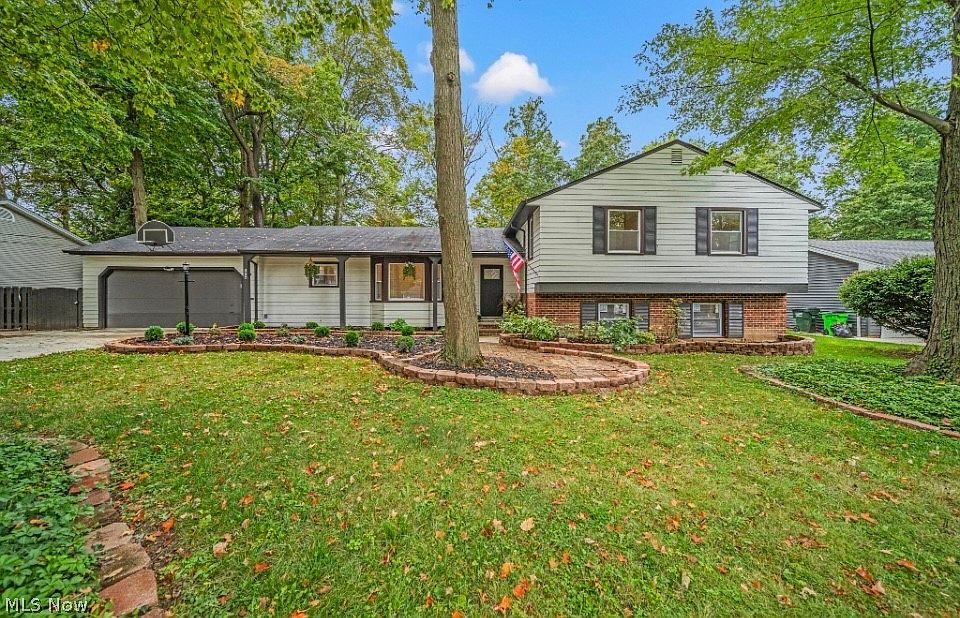 1st image of 1066 Eastlawn Dr