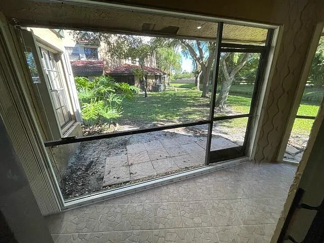 9321 W Sunrise Blvd — Photo 7