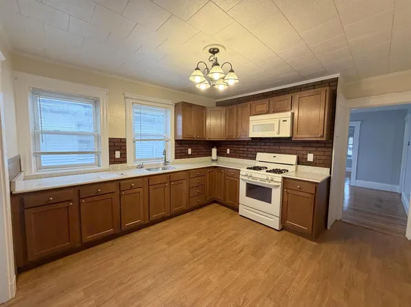 230 Cedar St #3, Somerville, MA 02144
