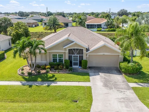 4644 Varsity Cir, Lehigh Acres, FL 33971