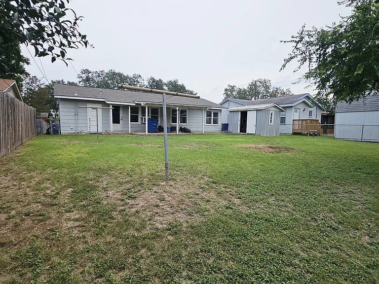 478 Anton Dr — Photo 9