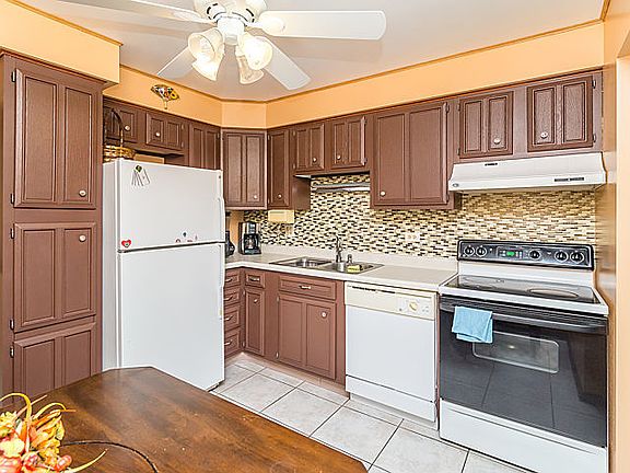 5th image of 1500 Harbour Dr APT 4D