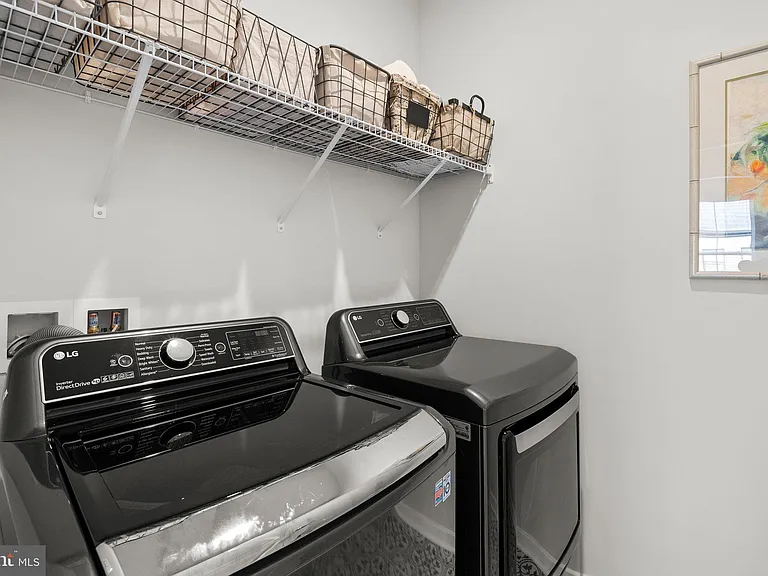 6227 Almerico Pl — Photo 104
