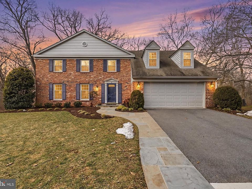 1st image of 7 Trail House Ct