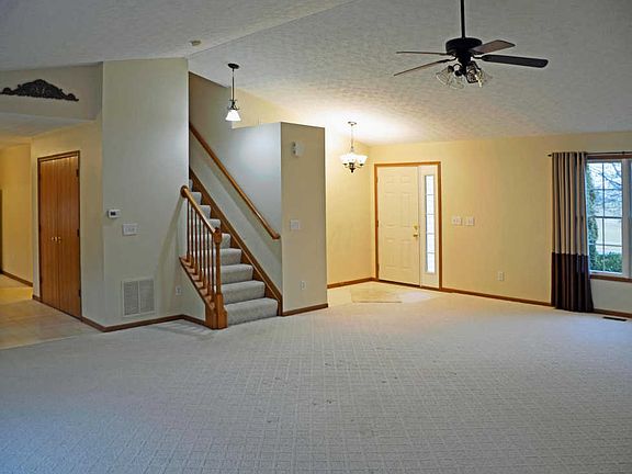 2nd image of 6358 Hilmar Dr