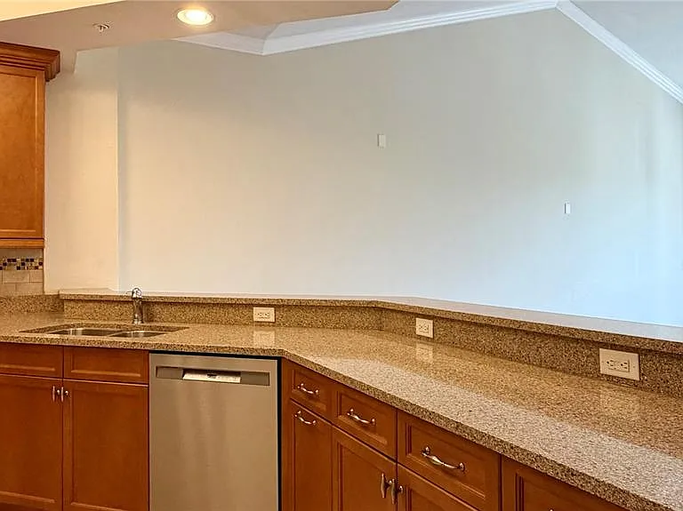 350 Carolina Ave #407 — Photo 10