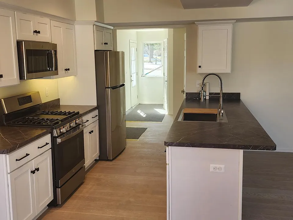 516 Woodruff Lake Rd