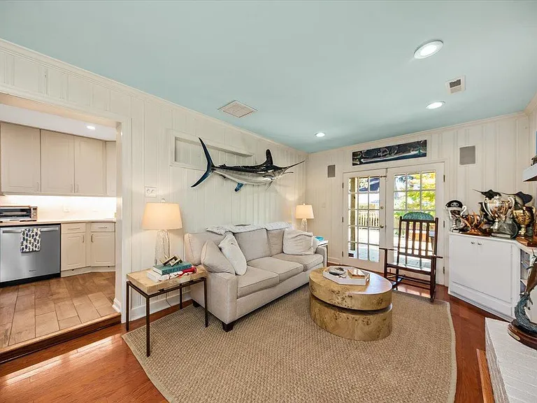 421 McCants Dr — Photo 14