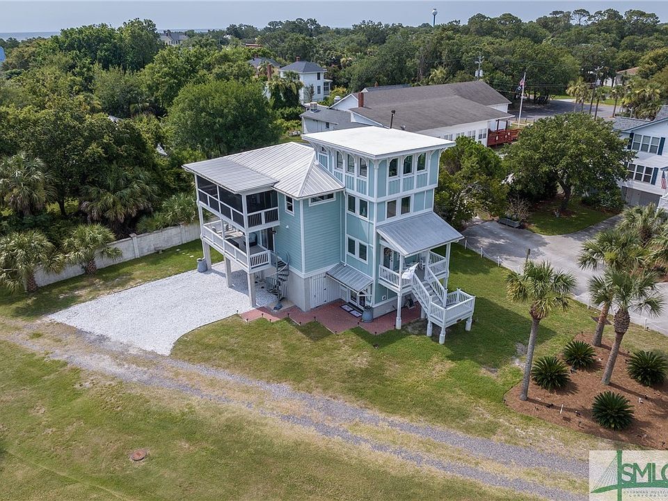 50 STEPS TO BEACH 2 level family home on a private lane. Best family  location - Tybee Island