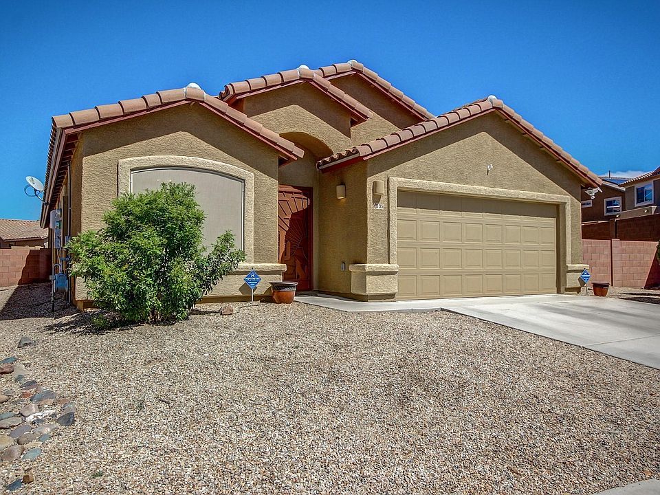 1st image of 135 S Beyerville Pl E