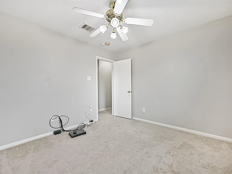 4714 Montclair Hill Ln — Photo 27