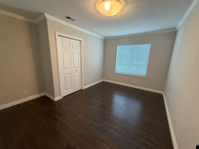 18456 Milmar Blvd — Photo 10