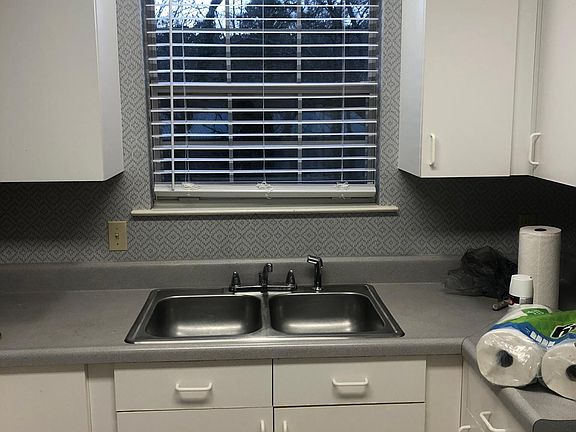 5th image of 4951 Brighton Ln #4955