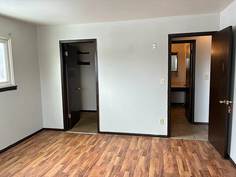 2250 W College Ave — Photo 7