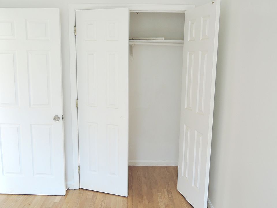 2nd image of 203 Schaefer St