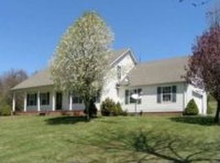 67 Bear Hollow Dr, Stephens City, VA 22630