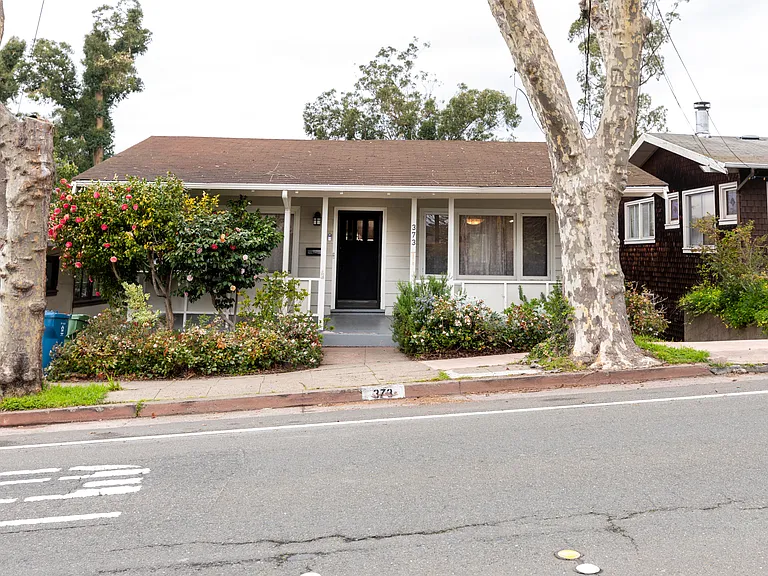373 Moraga Ave — Photo 67