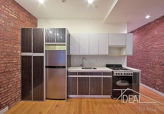 2nd image of 663 Park Pl #3